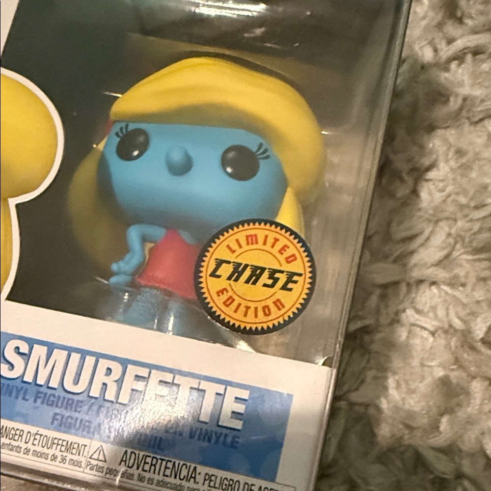 Funko Smurfette Pop Figure -Chase Edition - Picture 2 of 3